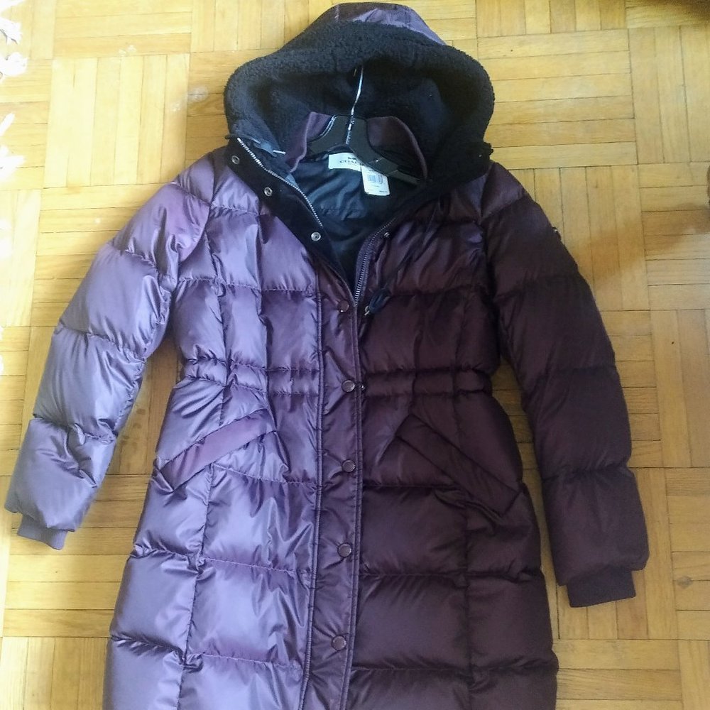 COACH Puffer Winter Jacket (Bordeaux Color) LARGE